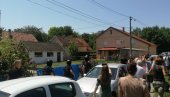 NOVOSTI NA LICU MESTA Drama ispred kuće Zorana Marjanovića: Ne ulazi u vučju jazbinu bez advokata (FOTO/VIDEO)