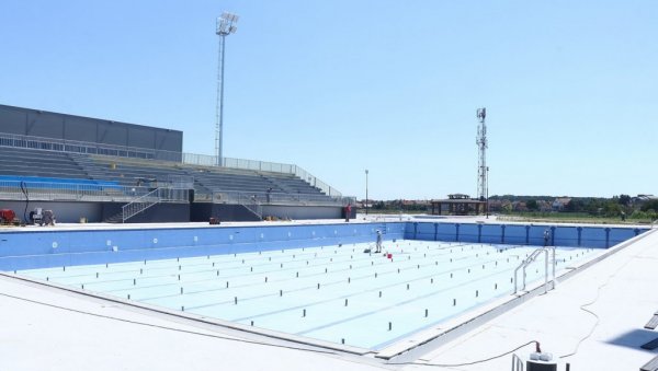 ДОСАЊАЛИ И ОТВОРЕНЕ БАЗЕНЕ: Градоначелник Шапца Др Александар Пајић најавио својеврсни празник спорта, на који се чекало годинама