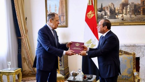 ЦЕНТРАЛНА БАНКА ЕГИПТА ПОТВРДИЛА: Немогуће је користити руску рубљу у Египту