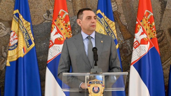 ВУЛИНА ЦИЉАЈУ СТРАНЕ СЛУЖБЕ: Министар полиције тврди да његови политички ставови о српском свету могу да га коштају места у Влади