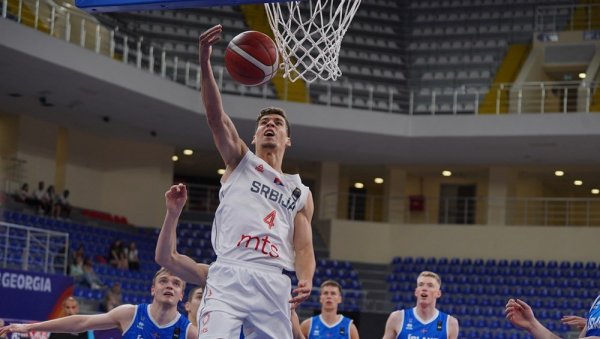 СРБИЈА СЕ ВРАТИЛА НА ВЕЛИКА ВРАТА: Орлићи покорили Европу и испунили велики кошаркашки циљ (ФОТО)