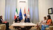 VUČIĆ SA ABDULSAMADOM:  Hvala na doprinosu jačanju dobrih i prijateljskih odnosa između Srbije i Kuvajta