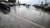 ЦРВЕНО УПОЗОРЕЊЕ: Јака олуја у Хрватској