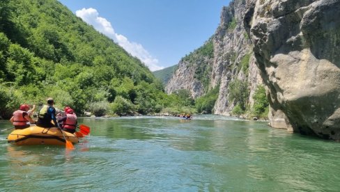 NESVAKIDAŠNJA POTRAGA U KANJONU LIMA: Beograđanin prijavio da je sleteo u reku, ali niko nije mogao da ga nađe, razlog je neverovatan