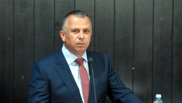 НАСТАВЉАМО ПРОЈЕКТЕ: Бојан Бован, новоизабрани председник општине Нови Београд, за Новости