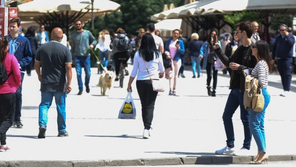 ЗАРАДИЋЕ 80.000 ДИНАРА: У Новом Саду биће именовано 600 пописивача