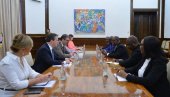 POSVEĆENOST RAZVOJU SVESTRANIH ODNOSA: Predsednik Vučić na sastanku sa ministrom spoljnih poslova Gabonske Republike