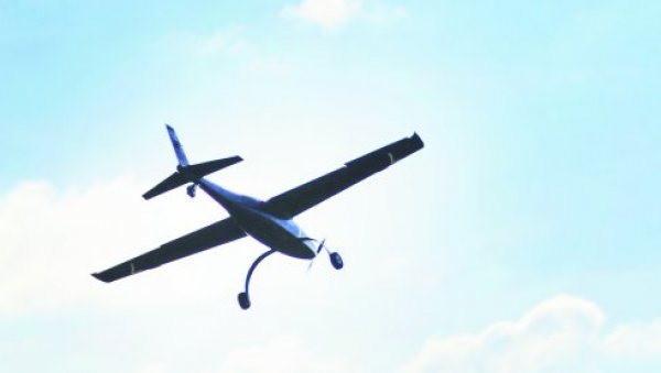 БЕОГРАДСКА АУРОРА 3 ОСВОЈИЛА ЕВРОПУ: Чланови студентског тима Беоавиа за Новости о великом успеху на Међународном такмичењу ракеташа