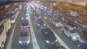 VELIKE GUŽVE NA GRANICAMA: Na Horgošu se čeka šest sati na izlaz iz Srbije