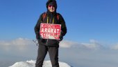 OSVOJIO VRH PLANINE ARARAT: U sedmoj deceniji kročio nogom na ledom pokrivenu vulkansku kulu