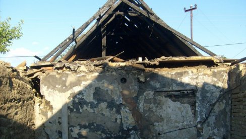 DOM PLANUO NA OGNJENU MARIJU: U Sivcu izgorela kuća porodice Mirić