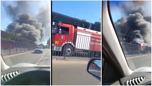 GUSTI DIM KULJA KA NEBU: Snimak požara - U Obrenovcu gori autobuska stanica, vatrogasci se bore sa vatrenom stihijom! (VIDEO)