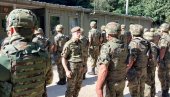 POHVALE ZA NAŠE VOJNIKE I OFICIRE: Načelnik GŠ VS, general Mojsilović obišao pripadnike armije kod administrativne linije sa Kim