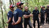 MINISTAR VULIN NA VRŠAČKIM PLANINAMA: Pohvale pripadnicima sektora za vanredne situacije koji su gasili požar u Vršcu i Preševu