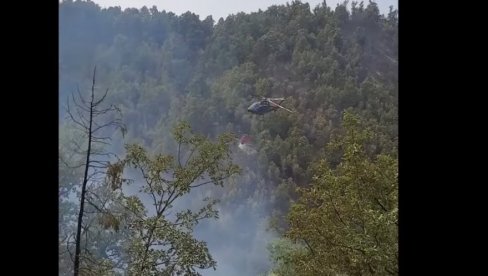 I DALJE GORI KOD TREBINJA: Stižu dva helikoptera iz Srbije (VIDEO)