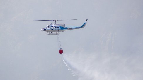 KIŠA I KANADERI ZAUSTAVILI VATRU! Na požarište u rejonu planine Bijela Gora na području Trebinja stigla pomoć iz Srbije