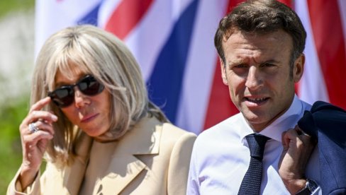 МАКРОН НА СУДУ ДОКАЗУЈЕ ПОЛ СВОЈЕ СУПРУГЕ БРИЖИТ: Француски председник одговоара на клевету против десничарке Кандас Овенс