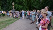 SEĆANJE NA LEGENDARNE GLUMCE: Počeli tradicionalni Dani Bate Stojkovića u Vrnjačkoj banji (FOTO)