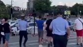 ХАОС У СКОПЉУ: Албанци масовно напали Швеђане, пуне руке посла за полицију (ВИДЕО)