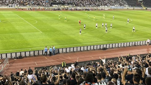 STRANCI SE RASPAMETILI U HUMSKOJ: Došli na stadion Partizana da gledaju evropski meč, a jedna scena po završetku ih je oduševila (VIDEO)