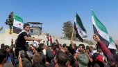 НЕ ПОМАЖЕ НИ МОЛБА ТУРСКЕ: Хиљаде људи протестовало широм северне Сирије (ВИДЕО)