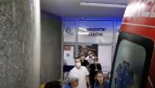 DRAMATIČAN SNIMAK SA CETINJA: Povređene u pucnjavi dovoze u bolnicu (VIDEO)