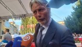 POČASNO SRCE SARAJEVA: Mads Mikelsen prošetao crvenim tepihom