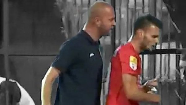 СРАМАН ПОТЕЗ ТРЕНЕРА ЈАВОРА: Заменио играча, па хтео да га бије... (ВИДЕО)