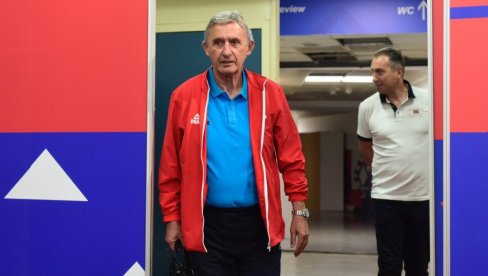 VELIKA BOJAZAN! O teškoćama kroz koje prolaze orlovi selektor Svetislav Pešić govorio posle meča Srbija - Kina