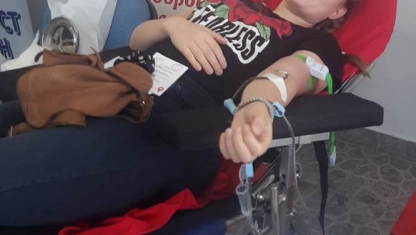 САКУПЉЕНА 31 ЈЕДИНИЦА КРВИ: Електродистрибуција била домаћин донирања крви у Параћину