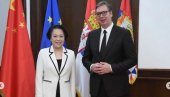 PRIJATELJSKI, OTVOREN I PRODUKTIVAN RAZGOVOR: Vučić se sastao sa ambasadorkom Čen Bo