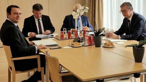 DRUGA RUNDA TRILATERALNOG SASTANKA: U toku razgovor Vučića i Kurtija u prisustvu zvaničnika EU
