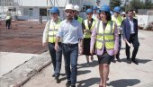 МОМИРОВИЋ: Аеродром Константин Велики бележи одличне резултате, настављамо инвестиције у Ниш