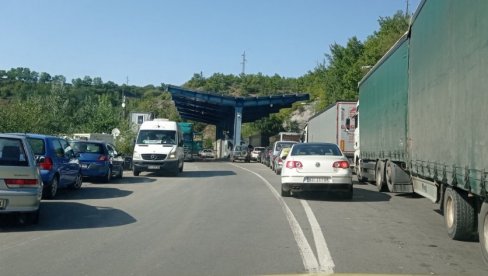 KFOR "KRSTARI" I PUTEVIMA I NEBOM: "Novosti" u Mitrovici i na prelazima Merdare i Jarinje