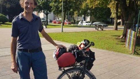 „LJUDI SU PRIJATNI I GOSTOLJUBIVI“ Švajcarac (58) stigao biciklom do Doboja
