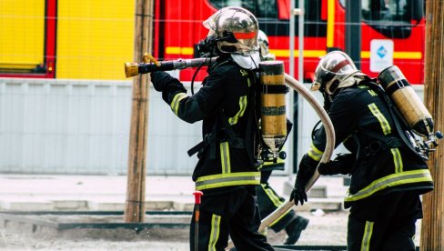 UHAPŠEN VATROGASAC PIROMAN: Francuskom ponovo bukte već ugašeni požari, zombi žarišta napravila haos