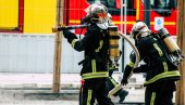 VETAR OTEŽAVA GAŠENJE: Vatrena stihija u Francuskoj, povređen vatrogasac