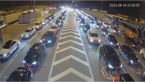 KOLAPS NA GRANIČNOM PRELAZU PREŠEVO: Nepregledne kolone automobila na ulazu u Srbiju (VIDEO)