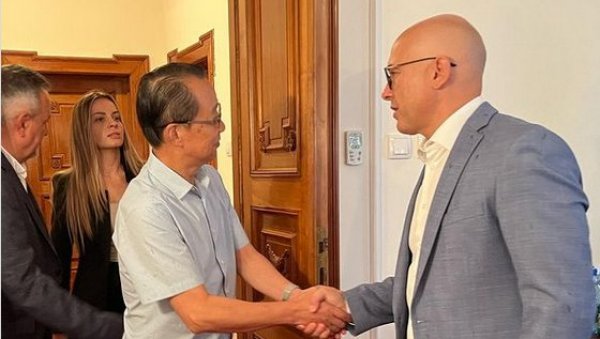 ВУЧЕВИЋ: Нови Сад сваким даном постаје град о којем смо некад давно само могли да сањамо