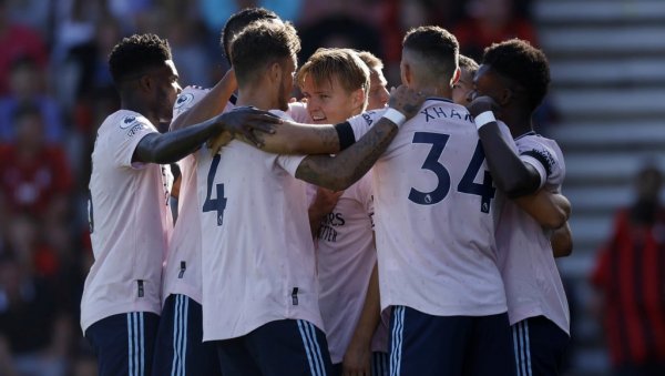 АРСЕНАЛ СЕ НЕ ШАЛИ: Тобџије прегазиле Борнмут, победе се само нижу