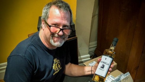 РОКОНАЧЕЛНИК ГИТАРИЈАДЕ: Амерички музичар и велики поштовалац Србије поласкан понудом из Зајечара