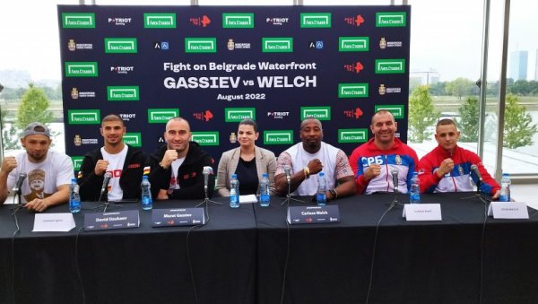 БЕОГРАД СПРЕМАН ЗА СПЕКТАКЛ: Борбу Руса и Американца пратиће цео свет, само један може да победи