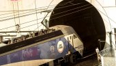 PUTNICI SATIMA BILI ZAROBLJENI U TUNELU: Stao voz u tunelu pod Lamanšom