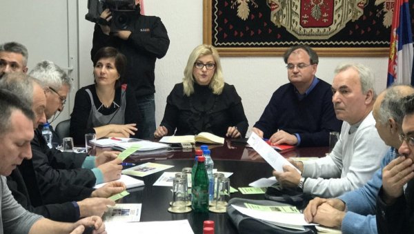 НОВИ ИНСПЕКТОРИ: Пиротски округ освежава своје инспекције