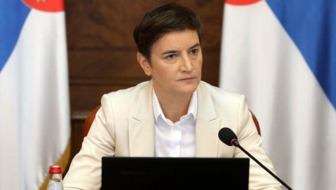 БРНАБИЋ: Прва сам политичарка у региону која се није стидела јер је геј, а једина коју дискриминише и ЛГБТ и што је из ЛГБТ