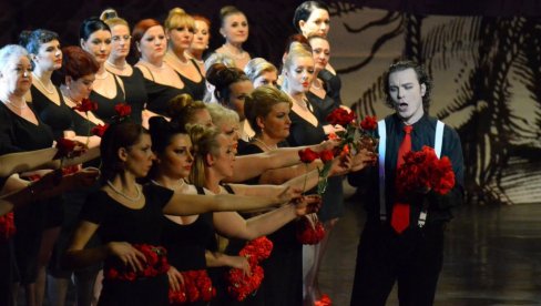 KARMINA BURANA NA TRGU REPUBLIKE: Muzički spektakl pred beogradskom publikom