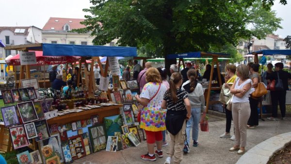 ДОМАЋЕ ЂАКОНИЈЕ УЗ  САПУНЕ ЦАРА ЛАЗАРА: У оквиру Дана српског духовног преображења, у Деспотовцу један посветили дружењу