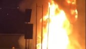 VELIKI POŽAR NA ULAZU U KRAGUJEVAC: Izgoreo kamion, vatrogasci na terenu (VIDEO)