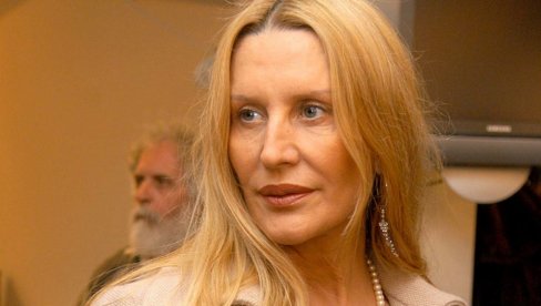 BIO JE NAJLEPŠI STJUARD U BEOGRADU - DANAS DIREKTOR KOMPANIJE U LONDONU: Ovo je prvi muž Verice Rakočević (FOTO)