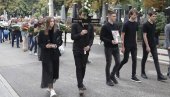 SAHRANJEN MILUTIN ŠOŠKIĆ: Veliki broj ljudi se oprostio od legende Partizana i jugoslovenskog fudbala (FOTO)